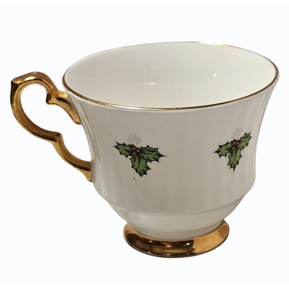 Vintage Poinsettia Teacup Royal Windsor Fine Bone China England - Picture 3 of 8